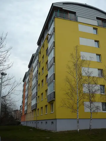 Revitalizace panelového domu, Šatrova, Praha 12 – fotografie 3